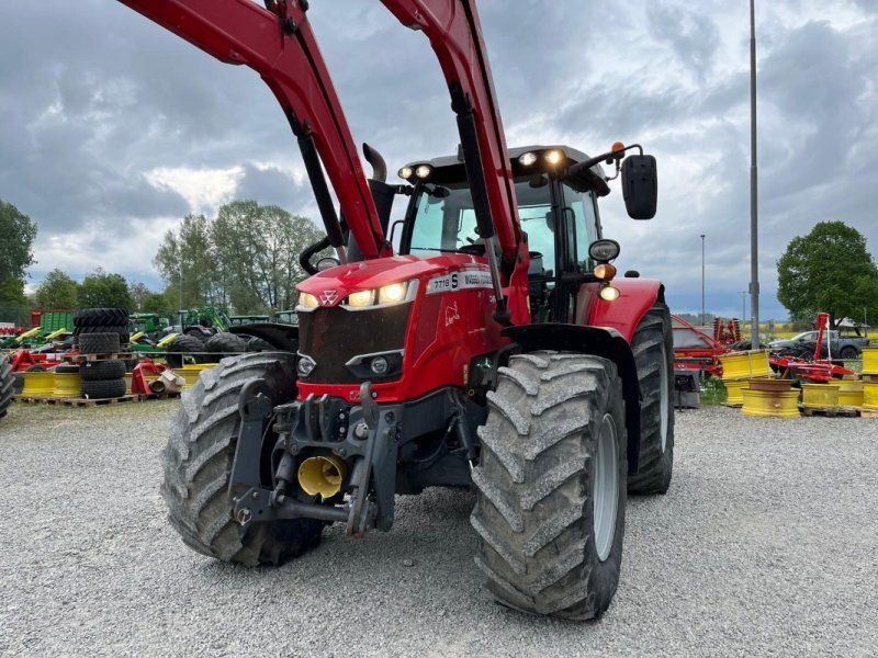 Massey Ferguson 7718S