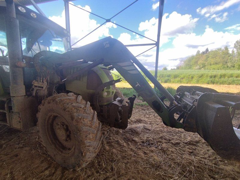 Claas ARION 540