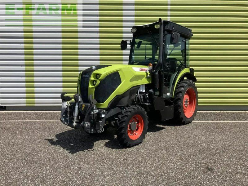 Claas nexos 220 s