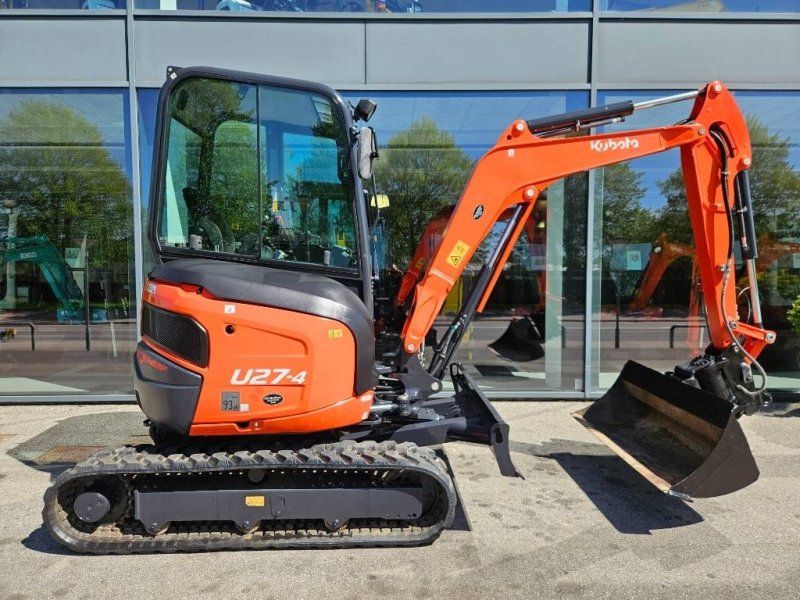 Kubota U 27-4