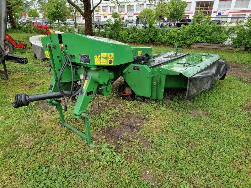 John Deere 331 mit Zetter