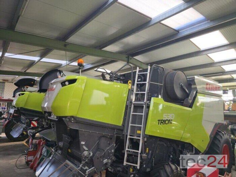 Claas Trion 530 mit Varioschneidwerk