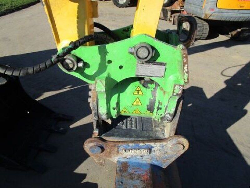 Yanmar VIO 38-U POWERTILT + Schnellwechsler + 3 Löffe