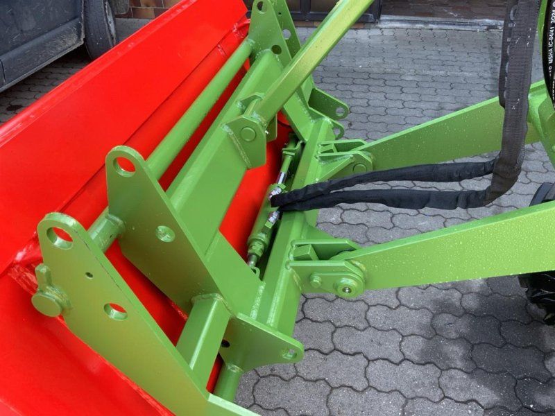 Striegel UNI 180 YA