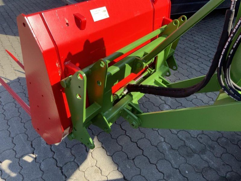 Striegel UNI 305 YA
