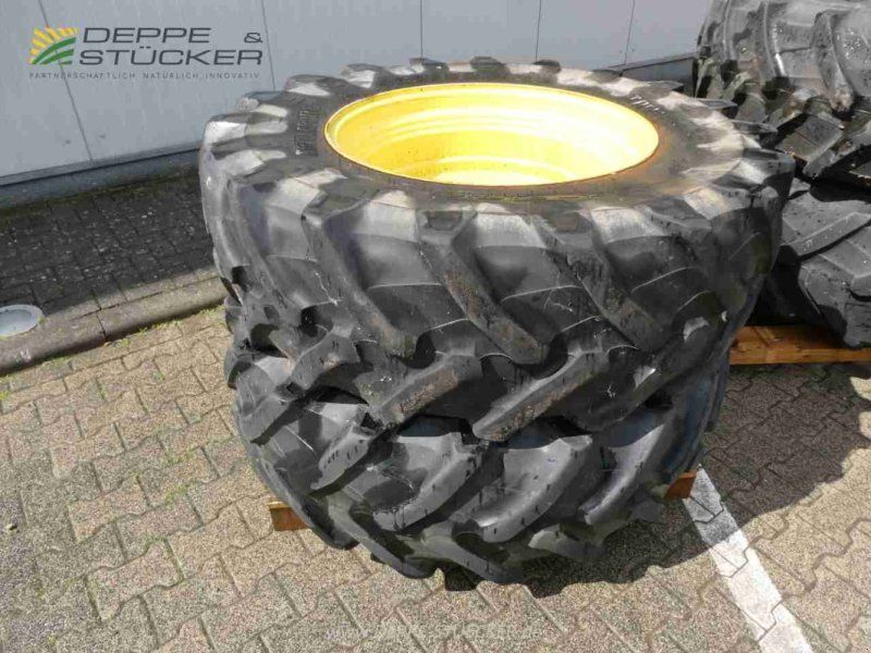 Trelleborg 480/70R30 zu 520/85R46