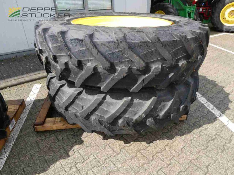 Trelleborg 480/70R30 zu 520/85R46