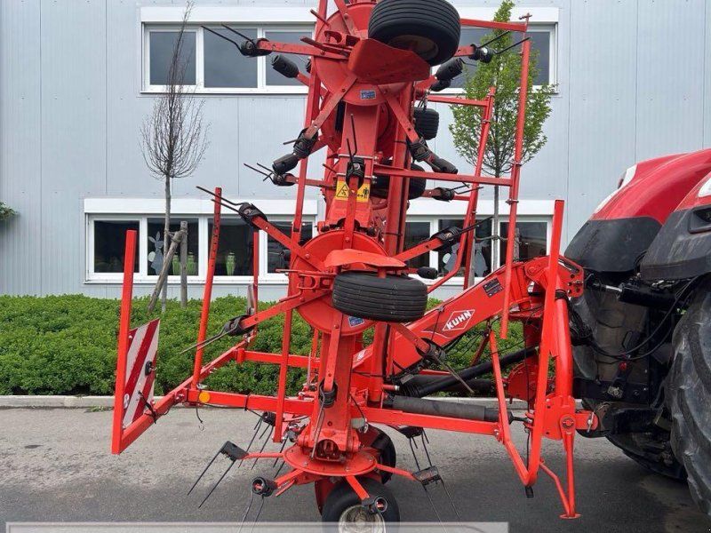 Kuhn GF 8702