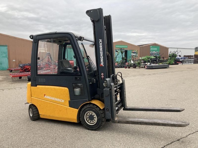 Jungheinrich EFG 430 Akku schwach