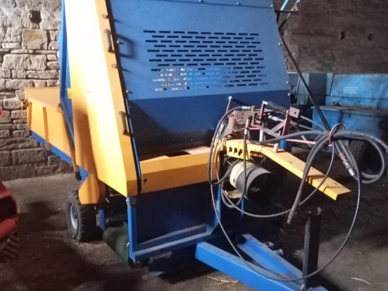 BRIOL BAW 1500 Ballenauflöser mit Auswurf