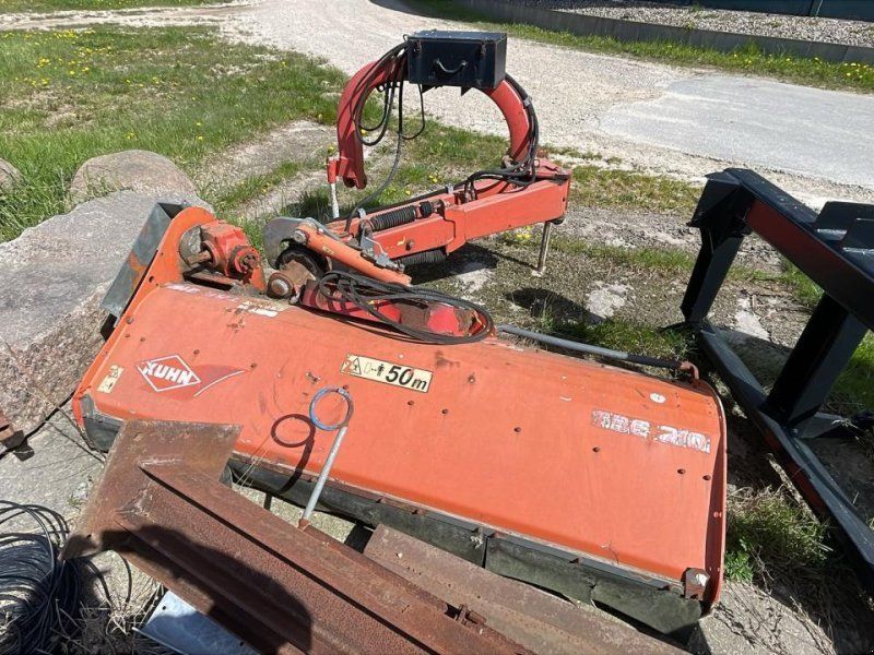 Kuhn TBE 210