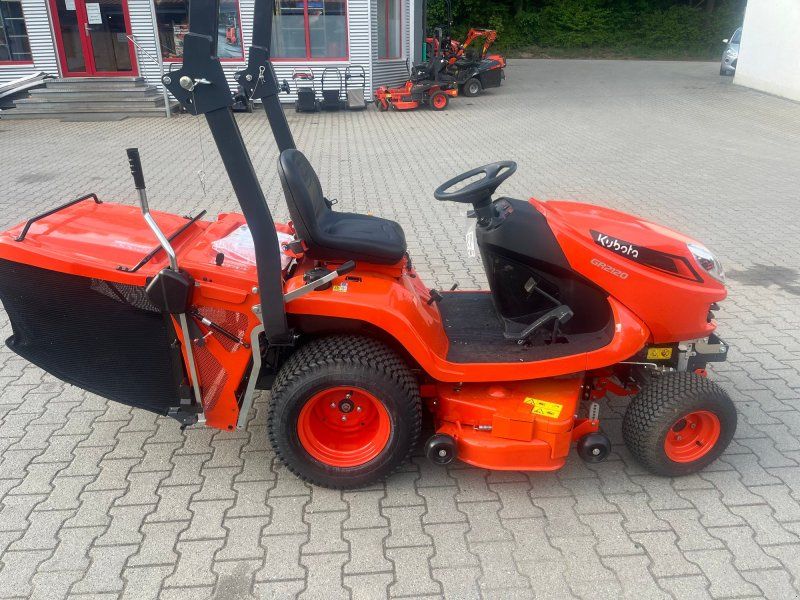 Kubota GR 2120