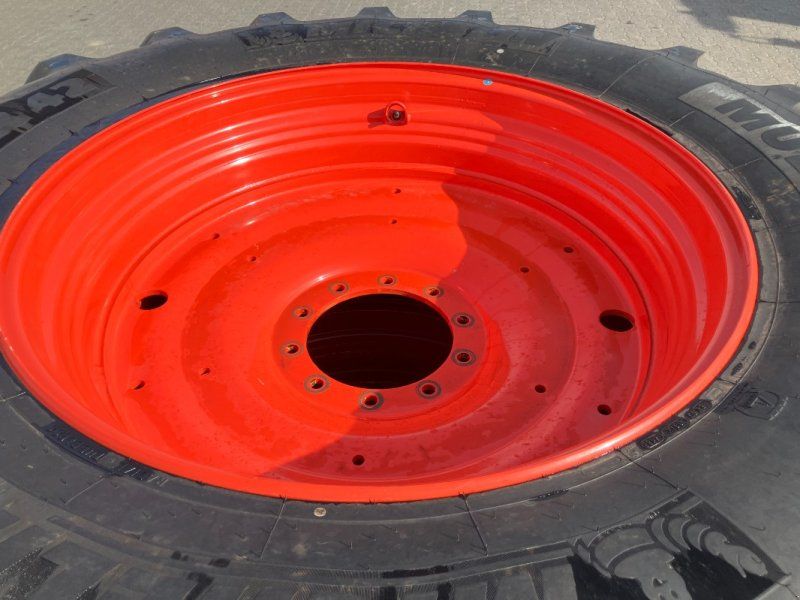 Michelin 650/65 R42 Multibib 158D