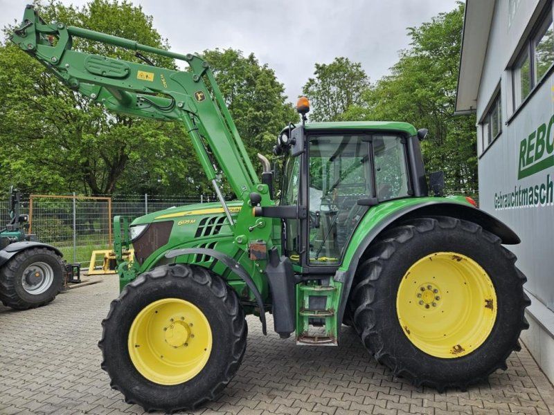 John Deere 6125M