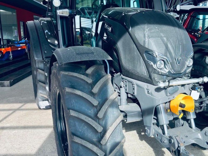 Valtra N175