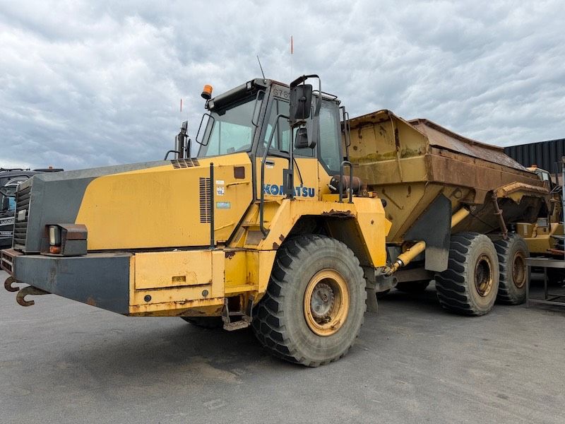 Komatsu HM 300-2