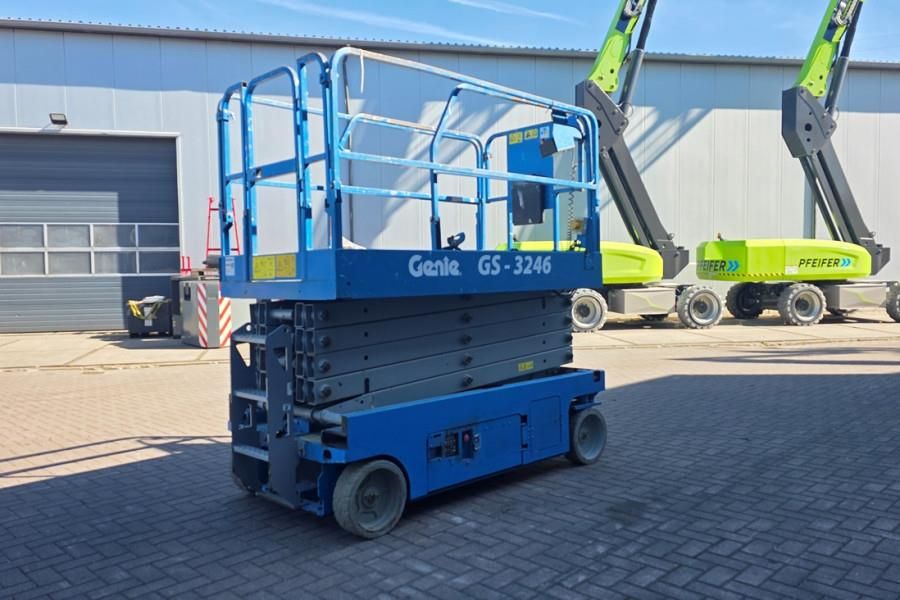 Genie GS3246 Electric, Working Height 11.75 m, 318kg Cap