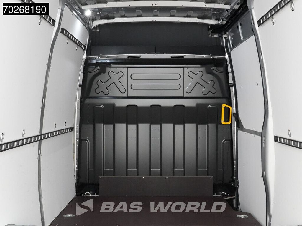 Iveco Daily 35S21 BPM VRIJ! 3.0L Automaat L2H2 210PK 2025-Model 3,5t Trekgewicht ACC LED Navi LM-Velgen Camera Euro6 L2 12m3 Klima AHK