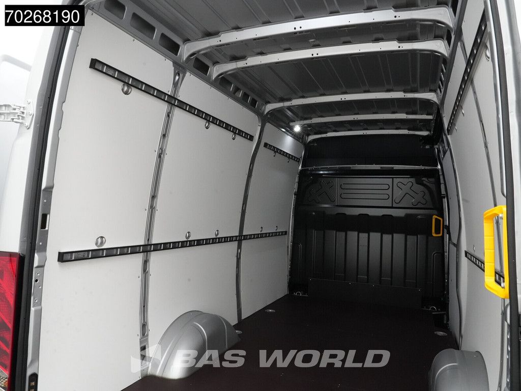 Iveco Daily 35S21 BPM VRIJ! 3.0L Automaat L2H2 210PK 2025-Model 3,5t Trekgewicht ACC LED Navi LM-Velgen Camera Euro6 L2 12m3 Klima AHK