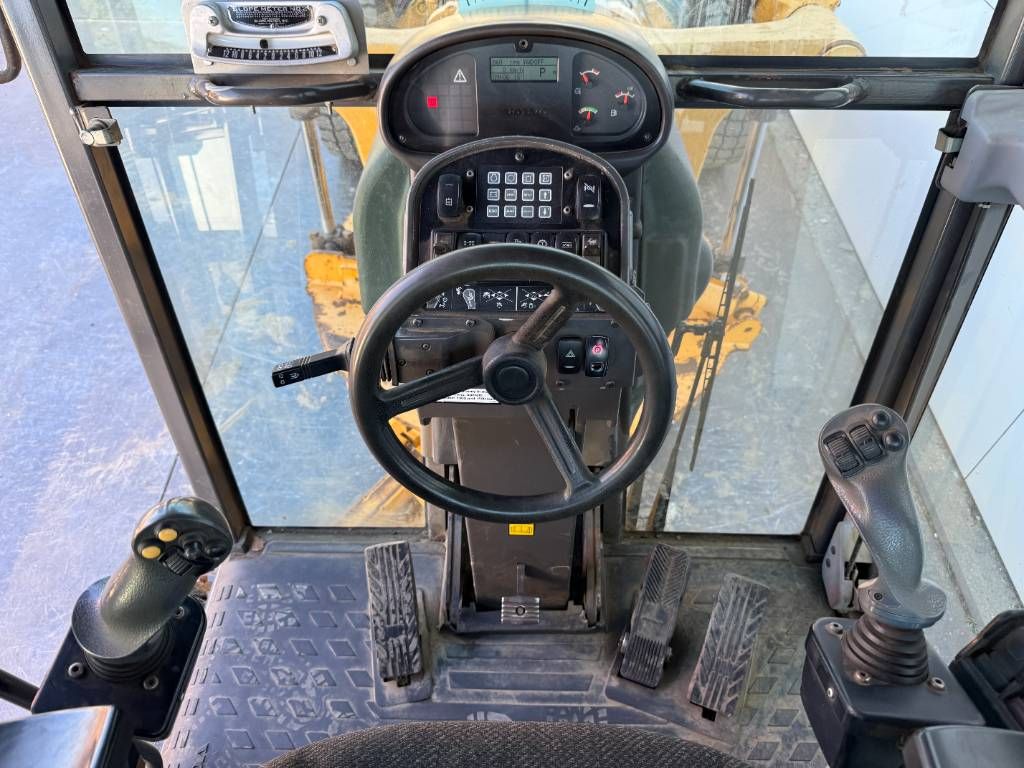 Volvo G946B 6x6 EPA Certified / 4.27m Blade / Camera