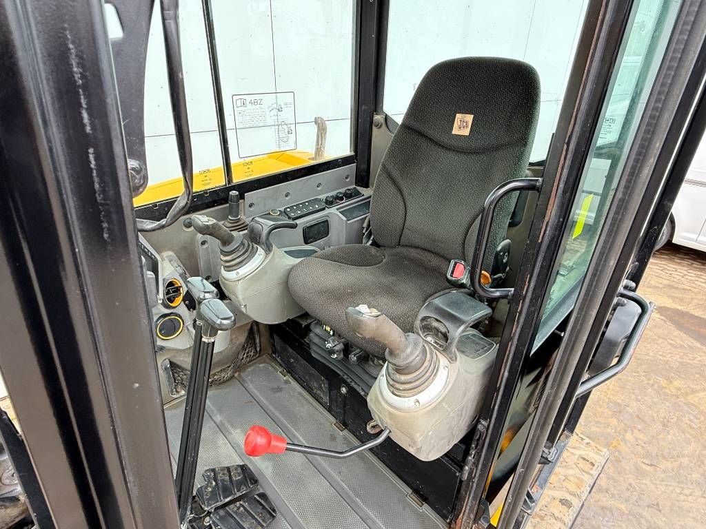 JCB 48Z-1 - Hammer Lines / Quick Coupler