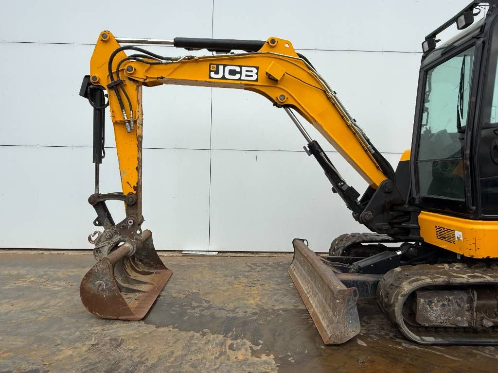 JCB 48Z-1 - Hammer Lines / Quick Coupler