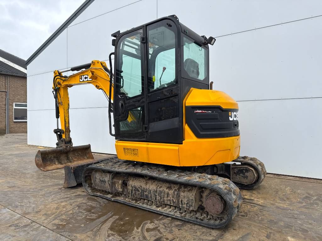 JCB 48Z-1 - Hammer Lines / Quick Coupler