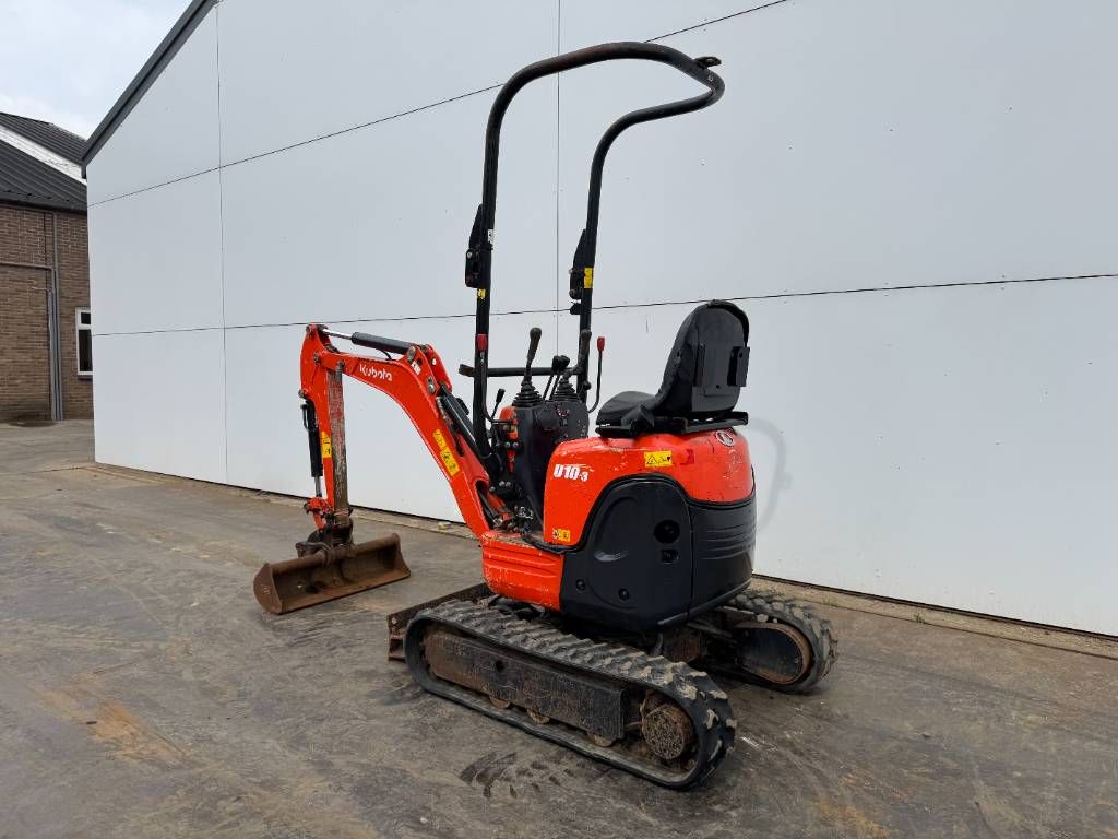 Kubota U10-3 - Hydr. Undercarriage / Hammer Lines
