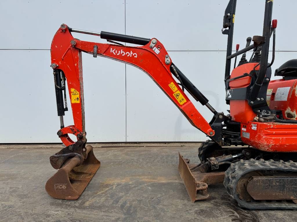Kubota U10-3 - Hydr. Undercarriage / Hammer Lines