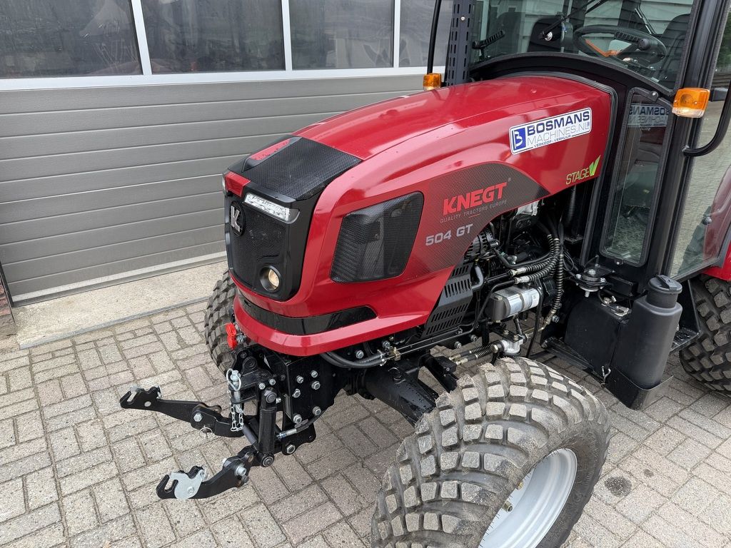 Knegt 504 GT tractor met cabine en fronthef DEMO