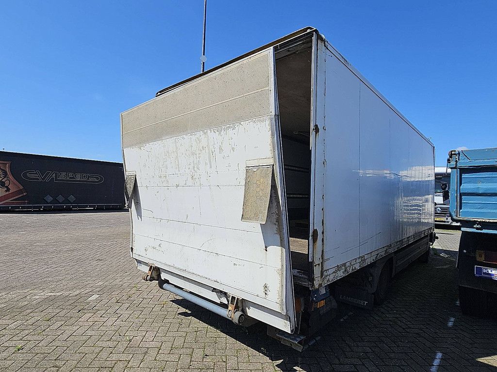 MERCEDES-BENZ ATEGO 818