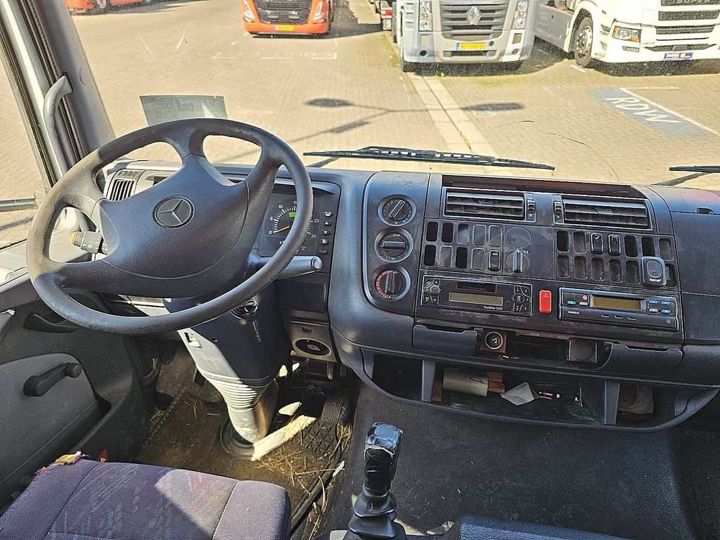 MERCEDES-BENZ ATEGO 818