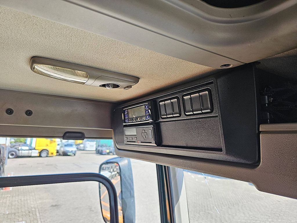 DAF CF 260