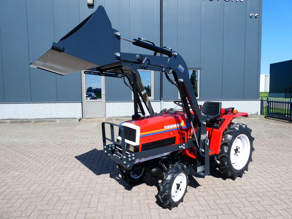 Yanmar F16D 4wd / 1576 Draaiuren / Voorlader