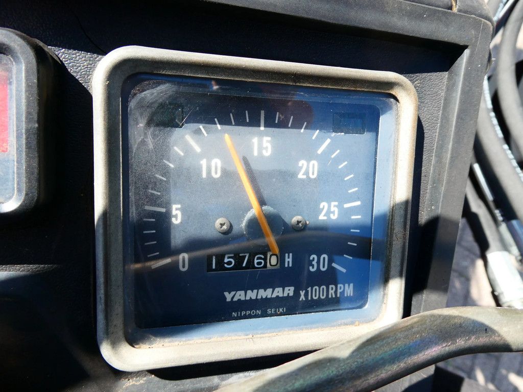 Yanmar F16D 4wd / 1576 Draaiuren / Voorlader