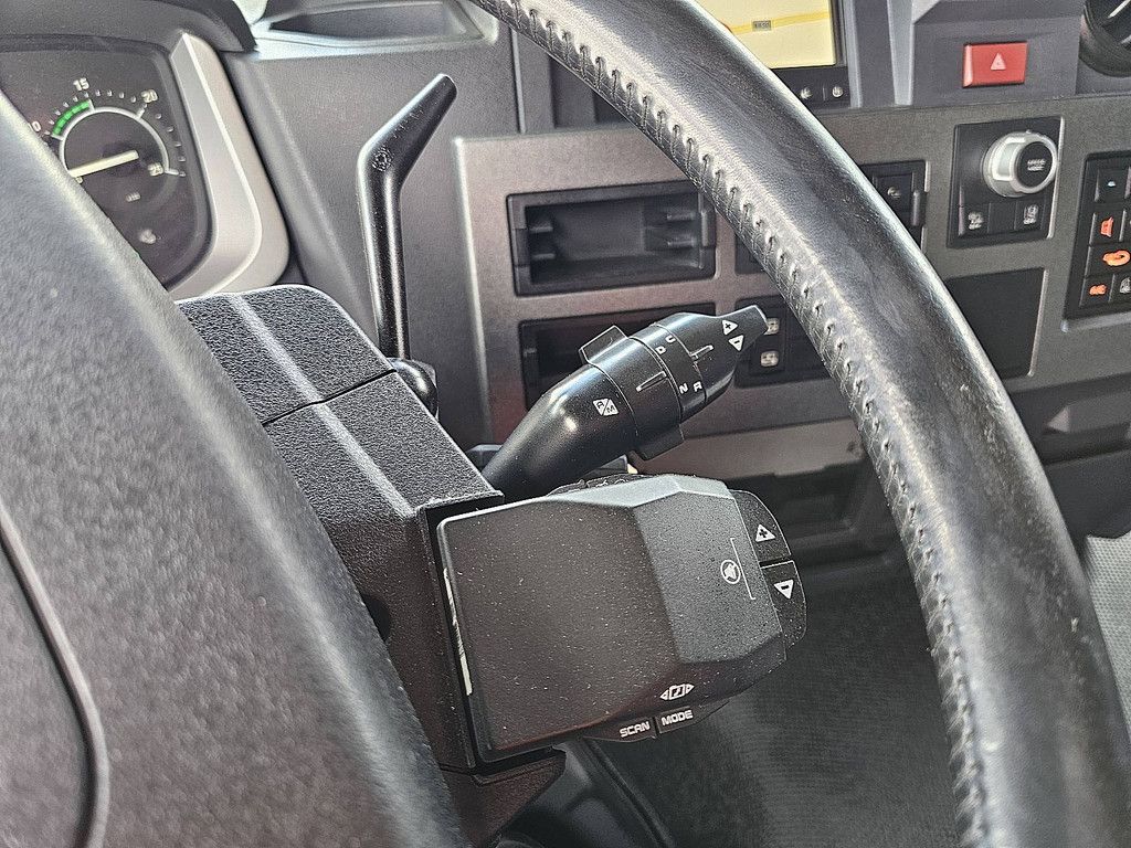 RENAULT T 460