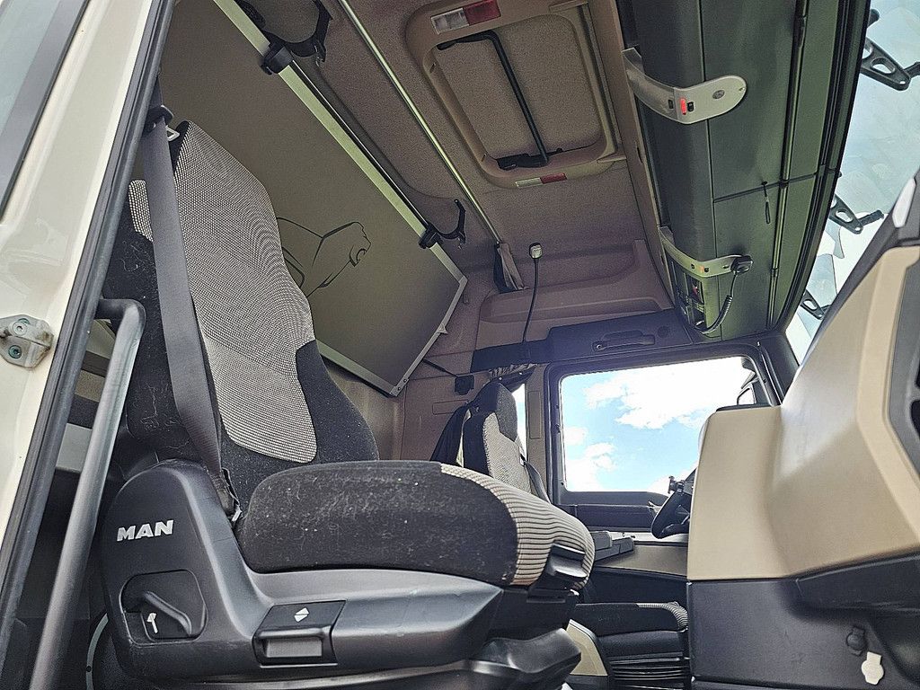 M.A.N. 26.500 TGX 6x2