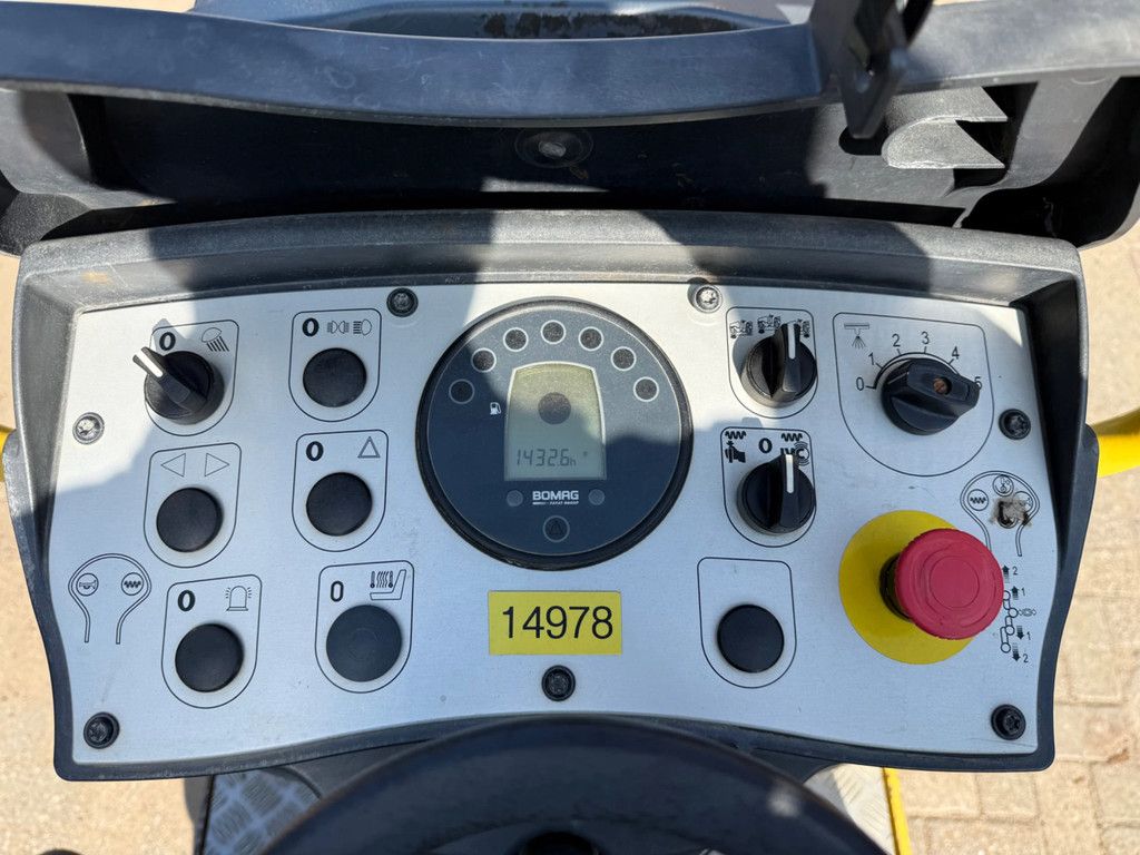 Bomag BW90