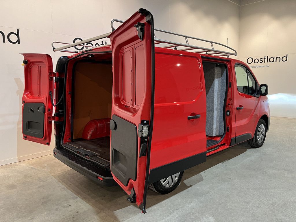 Renault Trafic 2.0 dCi 120 L1H1 120 PK / Euro 6 / Airco / Cruise Control / Imperiaal / LED / PDC / 3-Zits