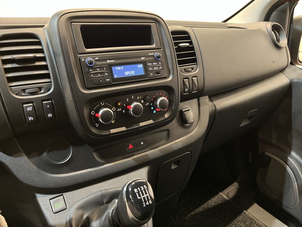 Renault Trafic 2.0 dCi 120 L1H1 120 PK / Euro 6 / Airco / Cruise Control / Imperiaal / LED / PDC / 3-Zits