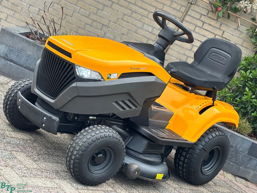 Stiga Gebruikte Zitmaaier 16,5pk Briggs hydrost. Mulch