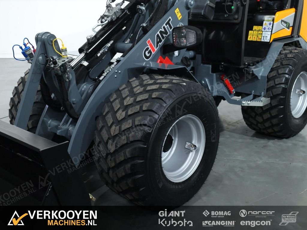 2026 Giant G3500 X-tra VK10766
