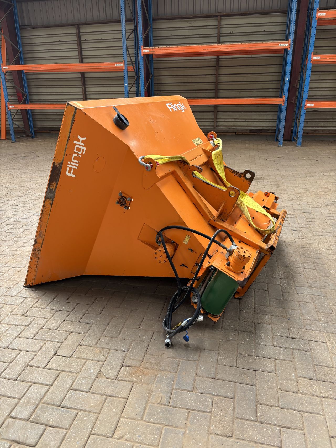Flingk ZX 1500 instrooibak zaagselstrooier