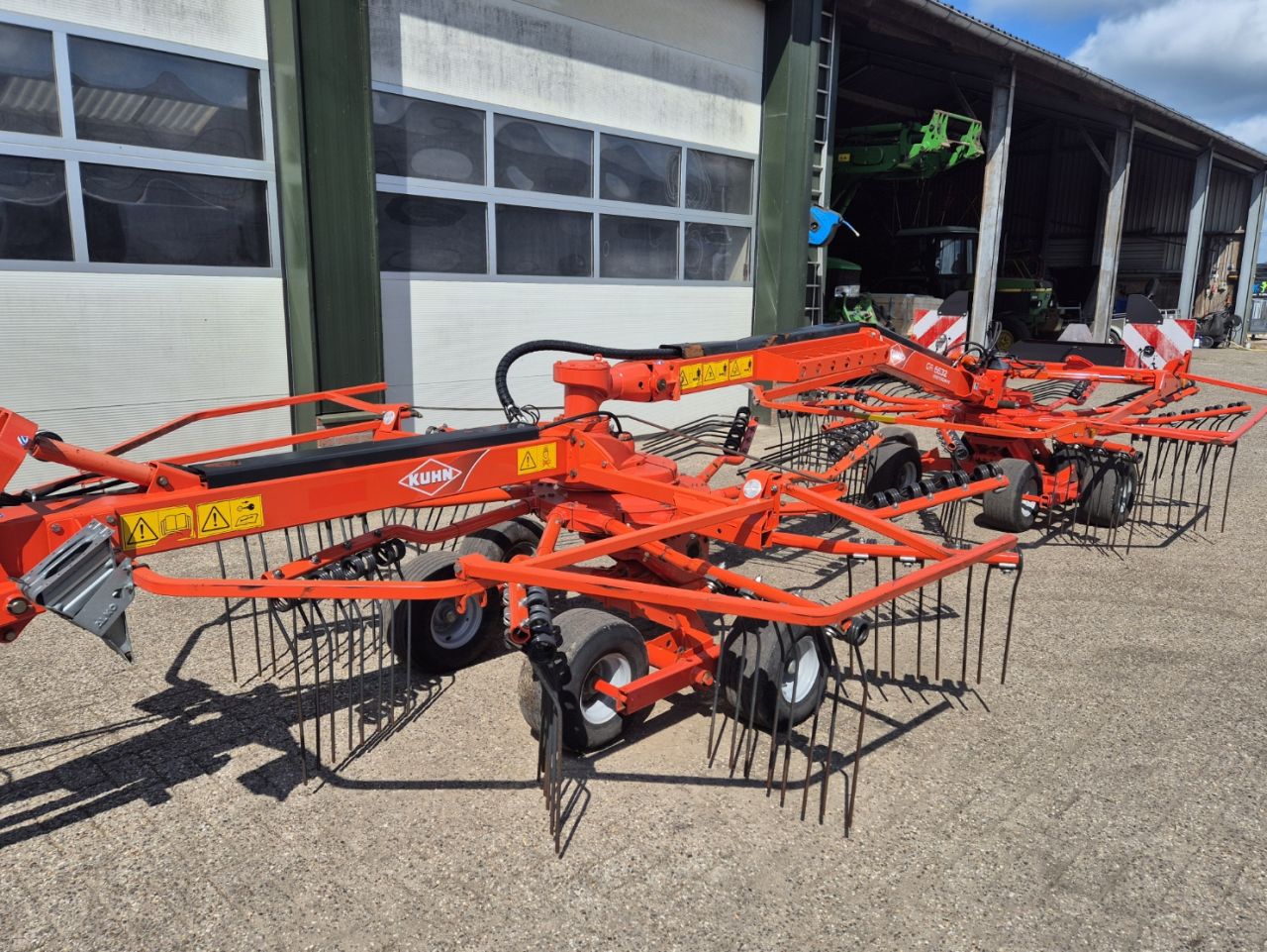 Kuhn GA6632 Zijafleg hark treintje dubbele hark
