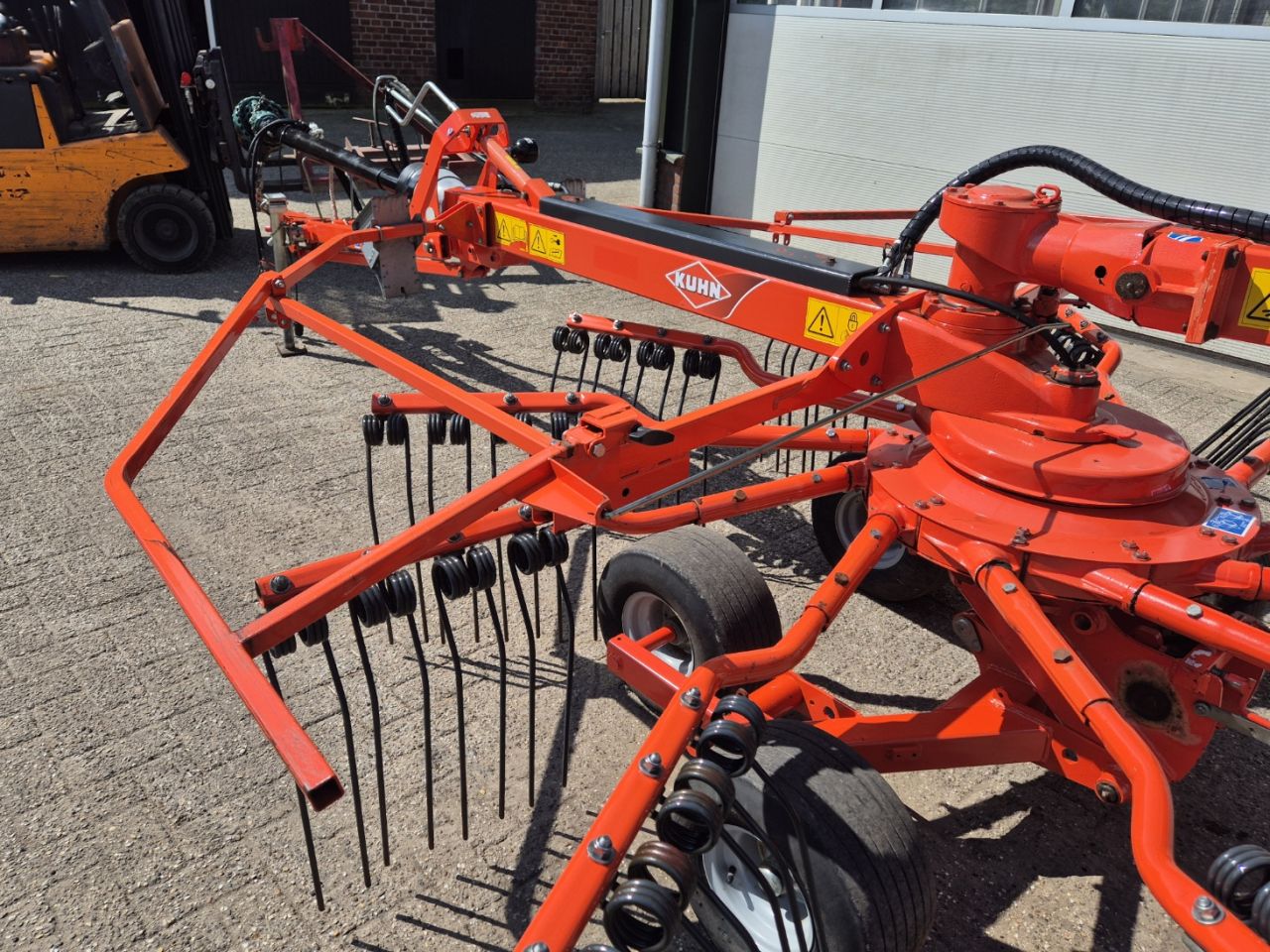 Kuhn GA6632 Zijafleg hark treintje dubbele hark