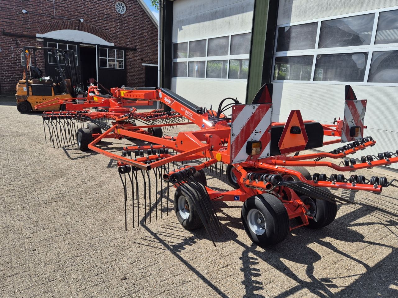 Kuhn GA6632 Zijafleg hark treintje dubbele hark