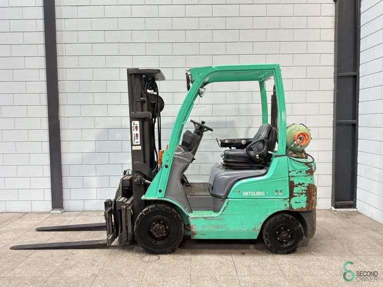 Forklifts LPG Mitsubishi FG20CN 2011