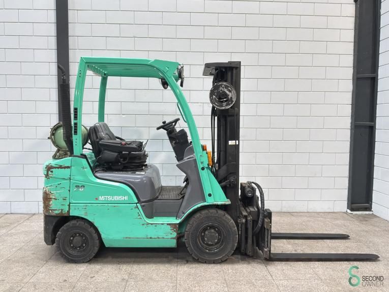 Forklifts LPG Mitsubishi FG20CN 2011