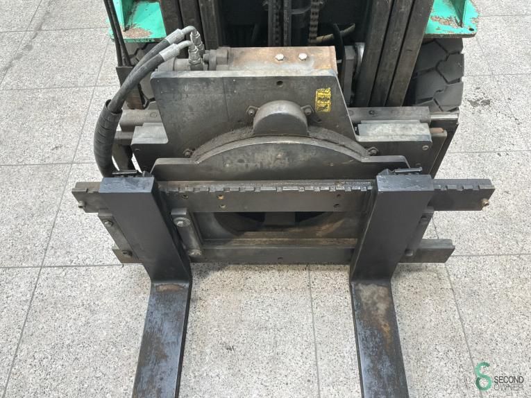 Forklifts LPG Mitsubishi FG20CN 2011