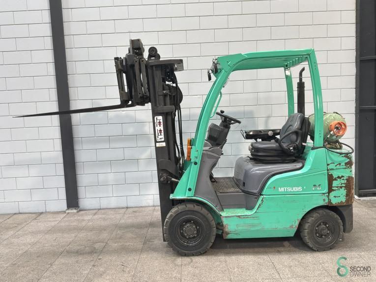 Forklifts LPG Mitsubishi FG20CN 2011